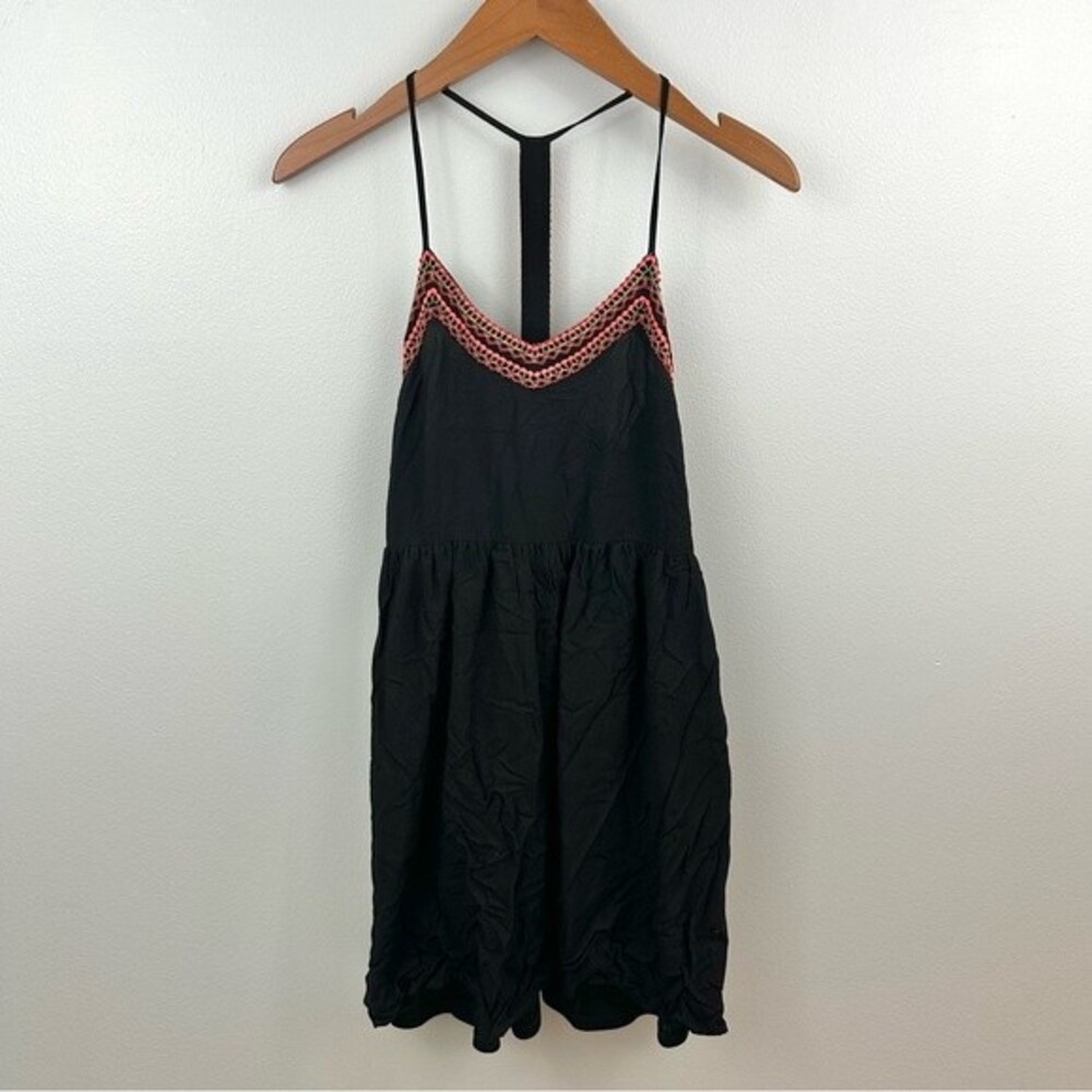 Dina Be For Francesca's Black V-Neck Mini Dress NWT Size Small Vacation Summer